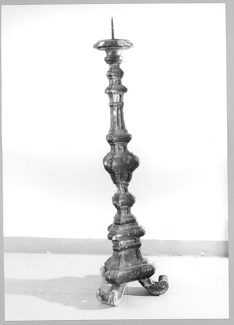 candelabro, serie - bottega marchigiana (seconda metà sec. XVIII)