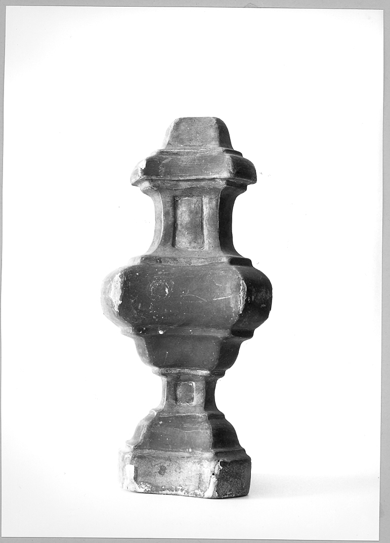 vaso d'altare con composizione floreale - bottega marchigiana (seconda metà sec. XVIII)