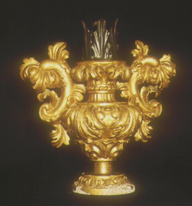 vaso d'altare con composizione floreale, coppia - bottega marchigiana (sec. XVIII)