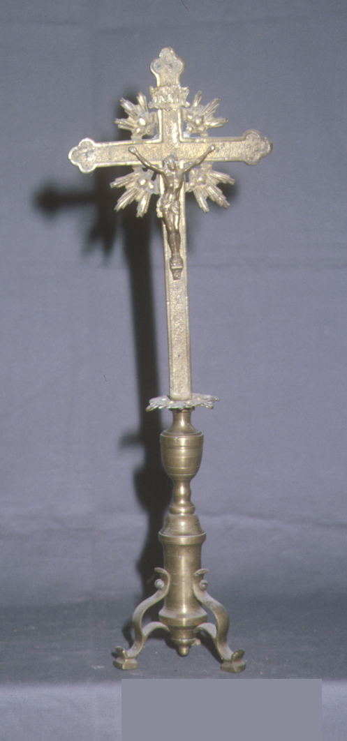 Cristo crocifisso (croce d'altare) - bottega Italia centrale (fine/inizio secc. XIX/ XX)