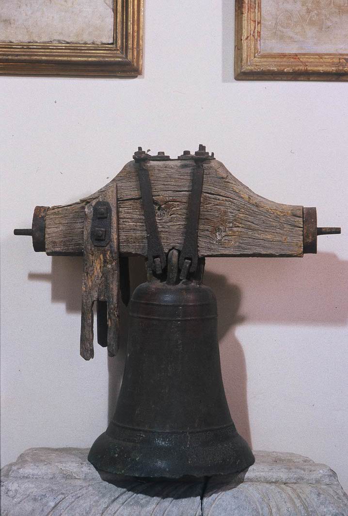 campana di Maestro Vincenzo (sec. XIII)