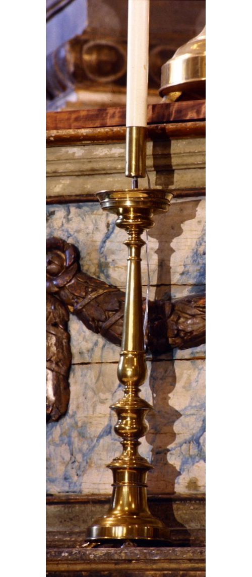 candeliere d'altare, elemento d'insieme - bottega italiana (prima metà sec. XX)