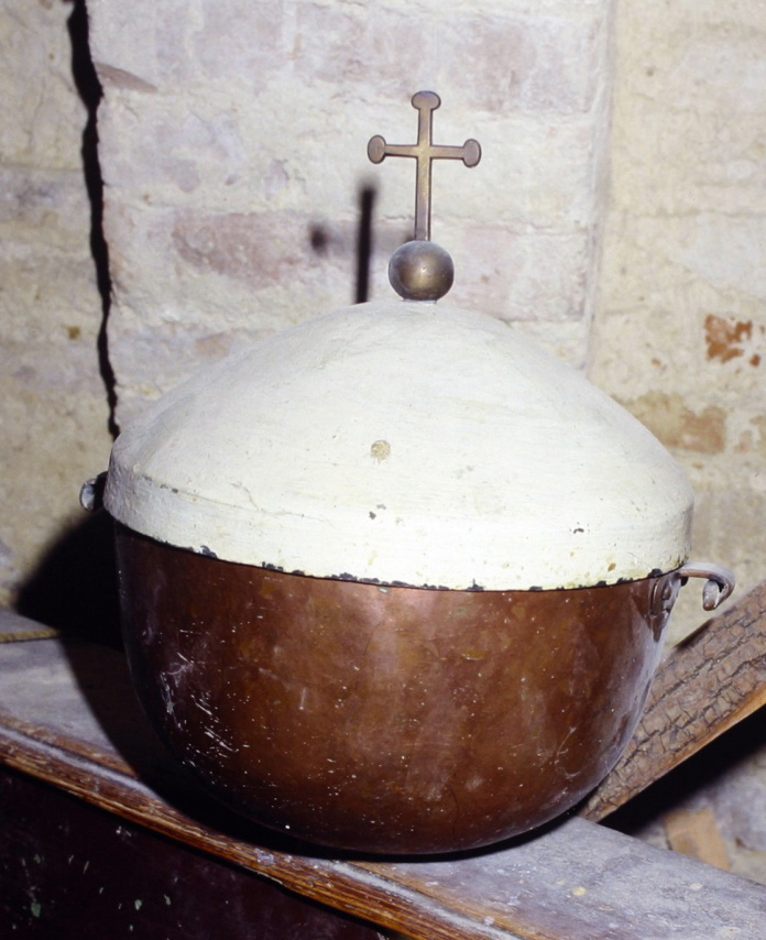 fonte battesimale - bottega marchigiana (prima metà sec. XVIII)