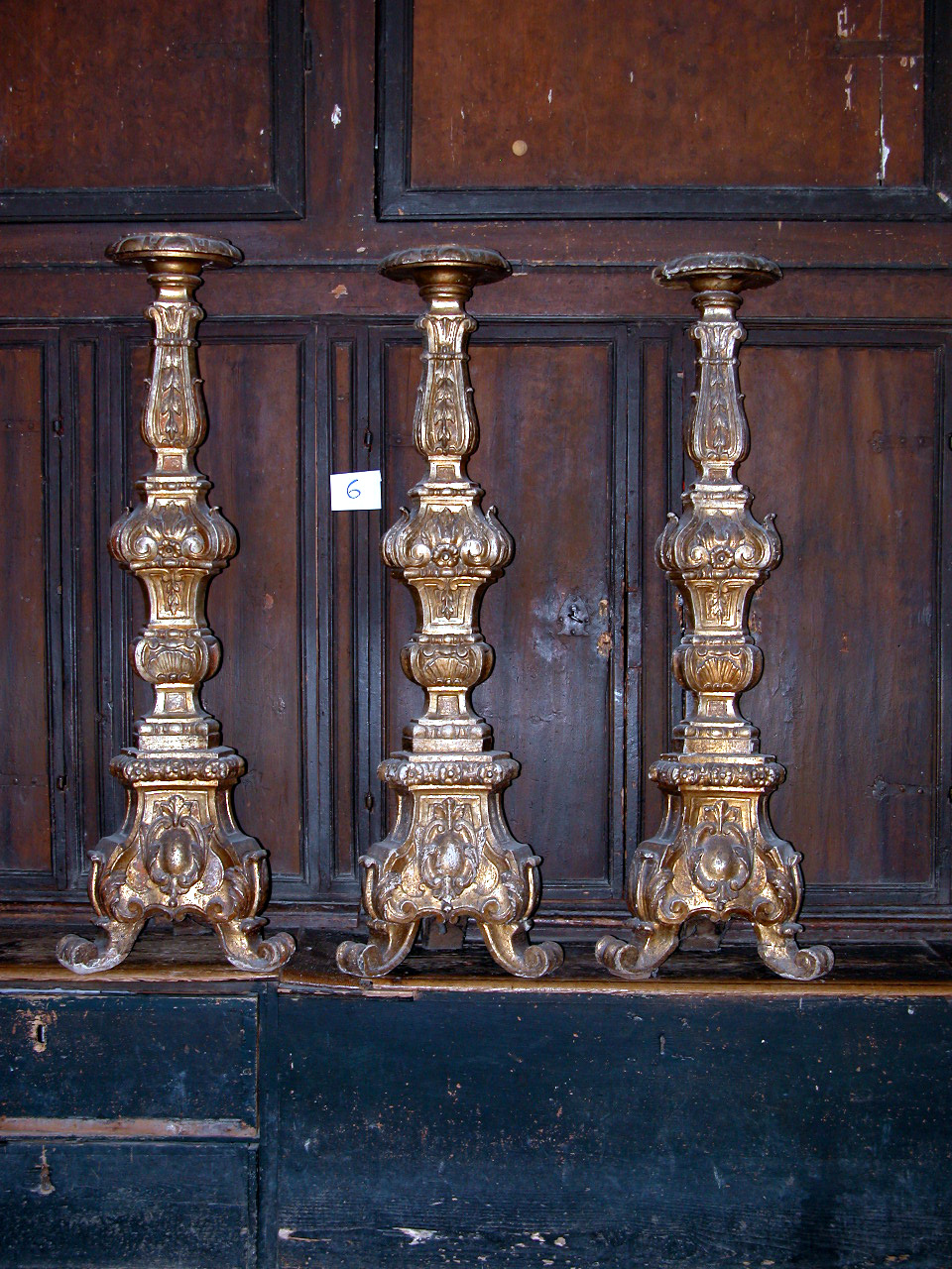 candeliere d'altare, elemento d'insieme - bottega Italia centro-meridionale (fine, primo quarto sec. XVIII, sec. XIX)