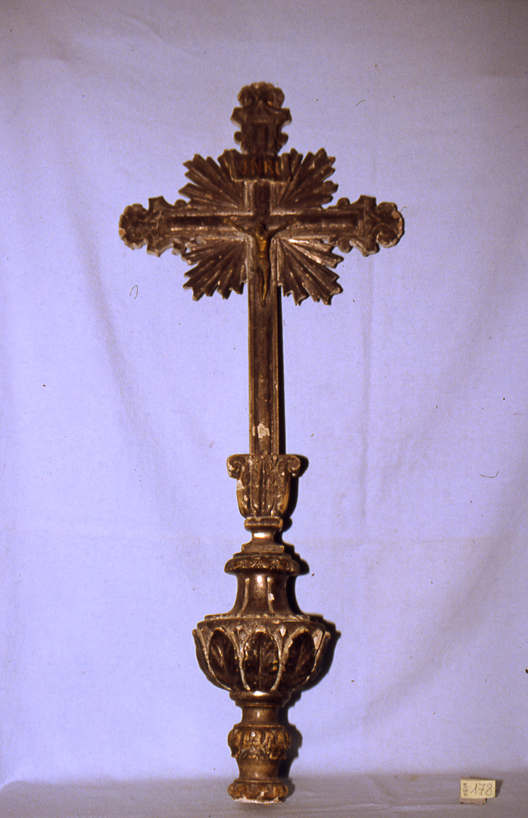 croce processionale - bottega marchigiana (ultimo quarto, prima metà sec. XVII, sec. XVIII)