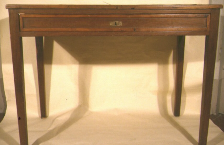 tavolino - ambito marchigiano (fine sec. XVIII)