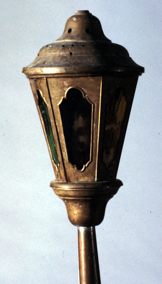 lanterna processionale, serie - produzione marchigiana (sec. XIX)