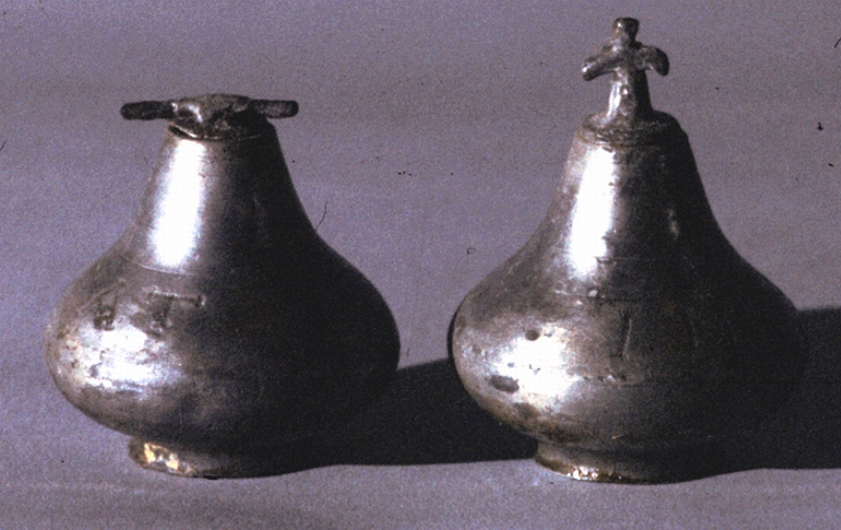 vasetti per oli santi, coppia - bottega marchigiana (sec. XVIII)