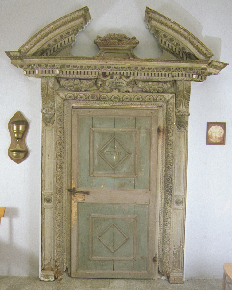 portale, elemento d'insieme - ambito marchigiano (sec. XVIII)