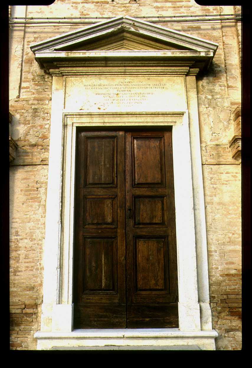 portale di Sabbatini Gaetano (prima metà sec. XIX)