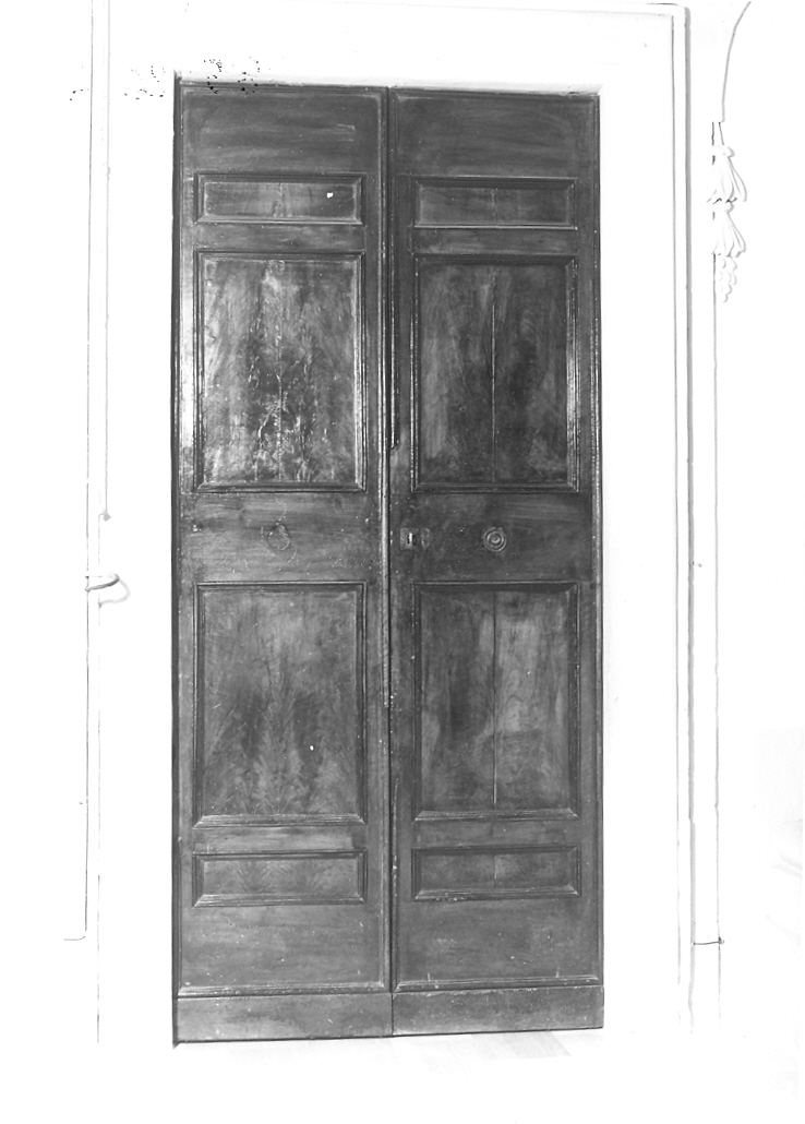 porta, coppia - bottega marchigiana (sec. XVIII)