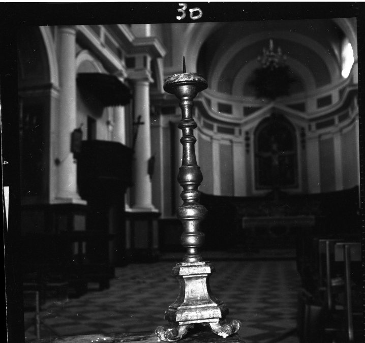 candeliere d'altare, serie - manifattura marchigiana (sec. XVIII)