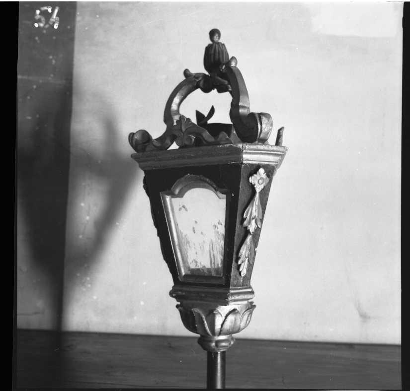 lanterna processionale, serie - bottega marchigiana (fine/inizio secc. XVIII/ XIX)