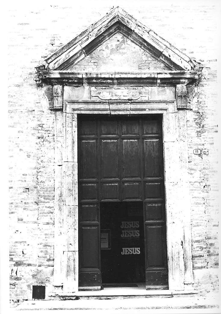 portale architravato - bottega marchigiana (sec. XVII)