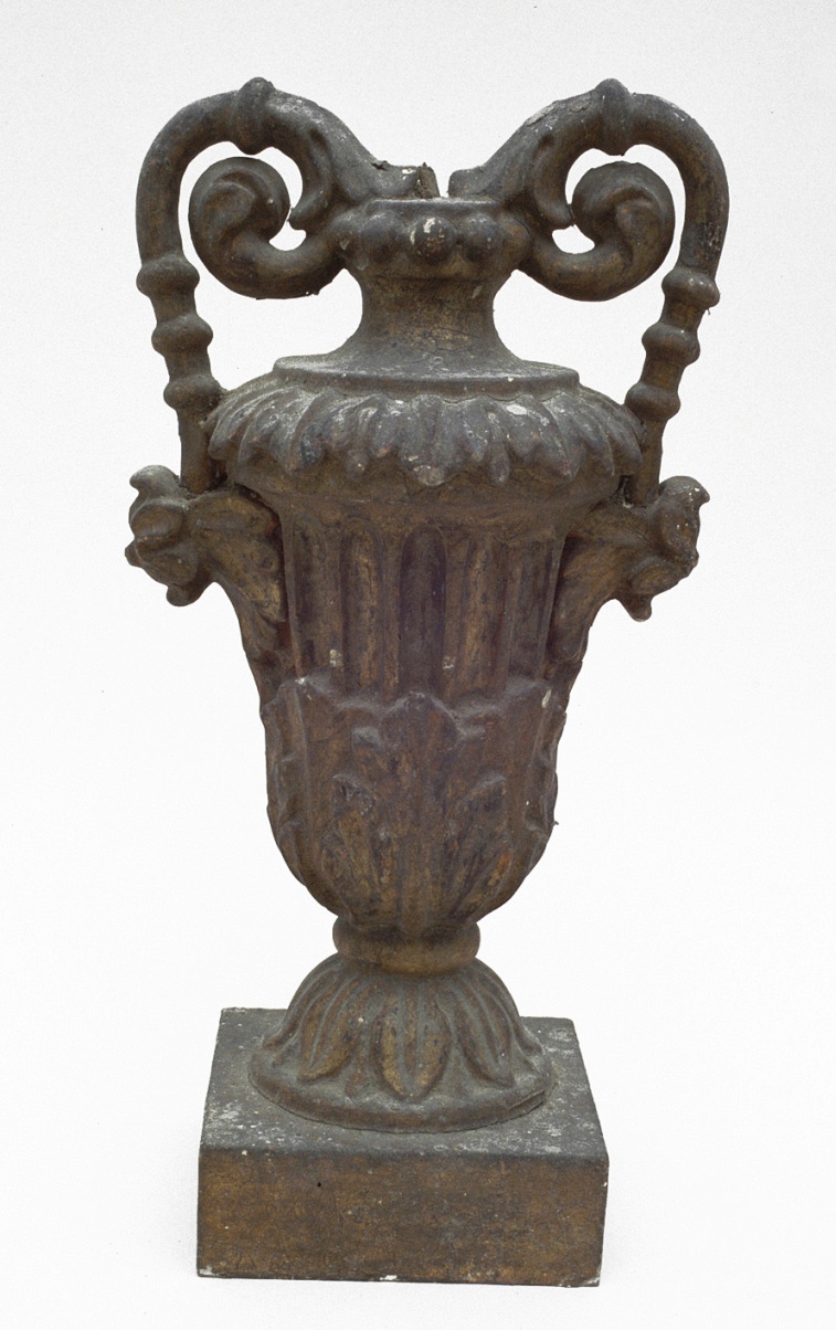 vaso d'altare con composizione floreale - bottega pesarese (sec. XVIII)