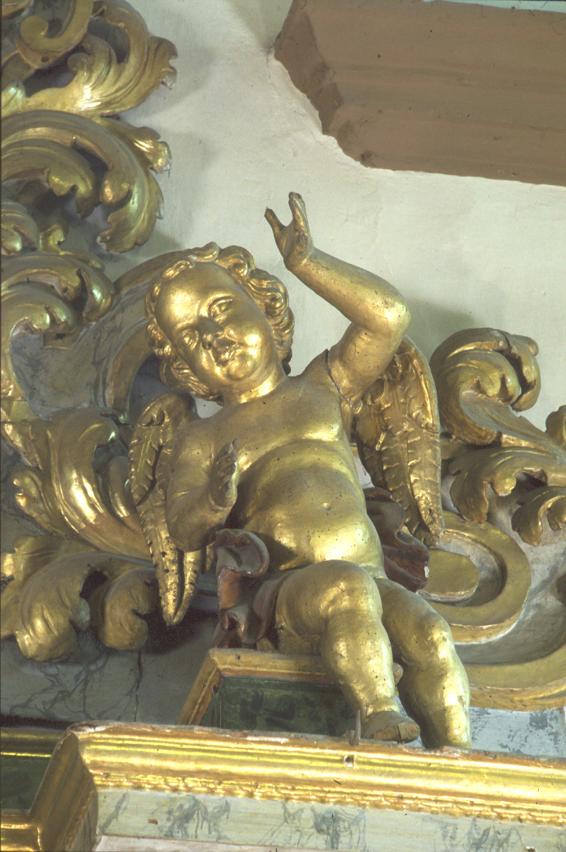angelo festante, angelo (scultura, elemento d'insieme) di Polinori Giuseppe, Grillanda Girolamo (fine sec. XVII)