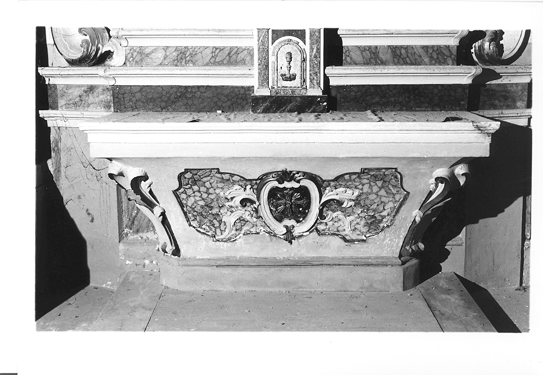 mensa d'altare - bottega marchigiana (terzo quarto sec. XVIII)