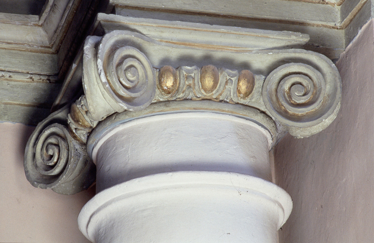 capitello, serie - bottega marchigiana (ultimo quarto sec. XVIII)