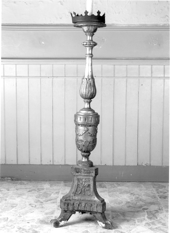 candeliere d'altare, serie - bottega marchigiana (primo quarto sec. XIX)