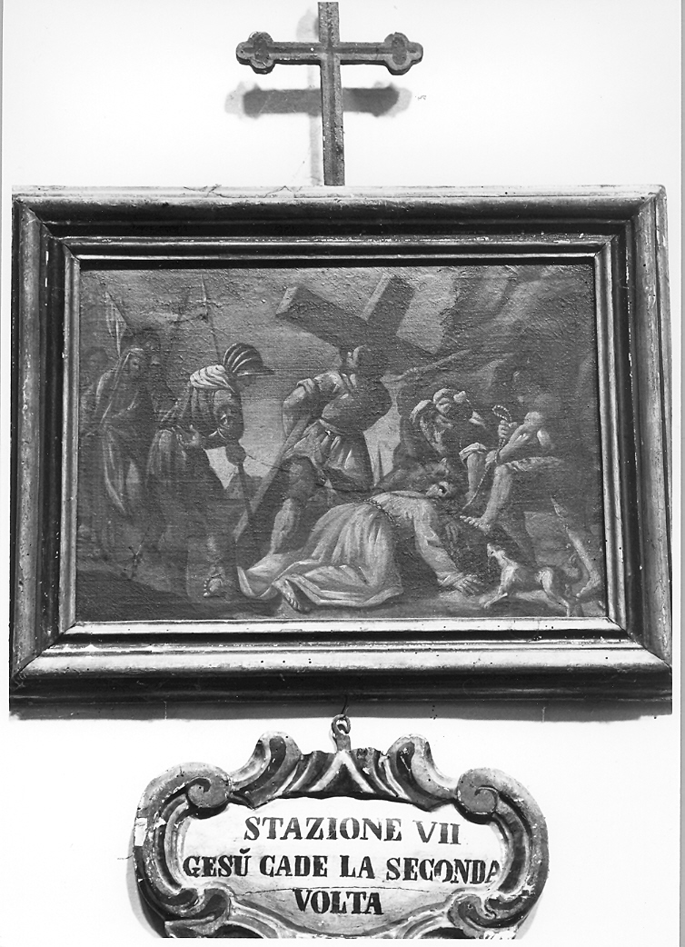 stazione VII: Gesù cade sotto la croce la seconda volta (Via Crucis, elemento d'insieme) - ambito marchigiano (fine/inizio secc. XVII/ XVIII)