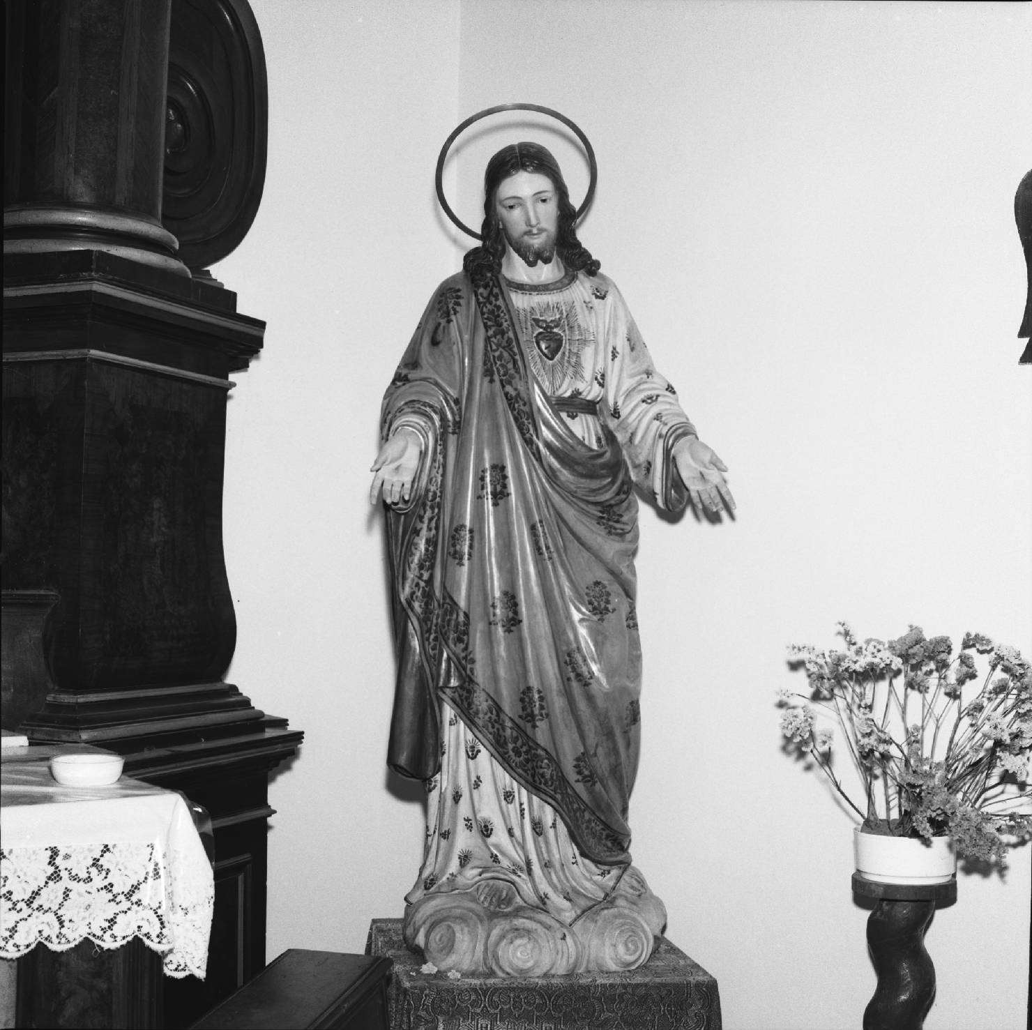 Sacro Cuore di Gesù (statua) - bottega di Ortisei (prima metà sec. XX)