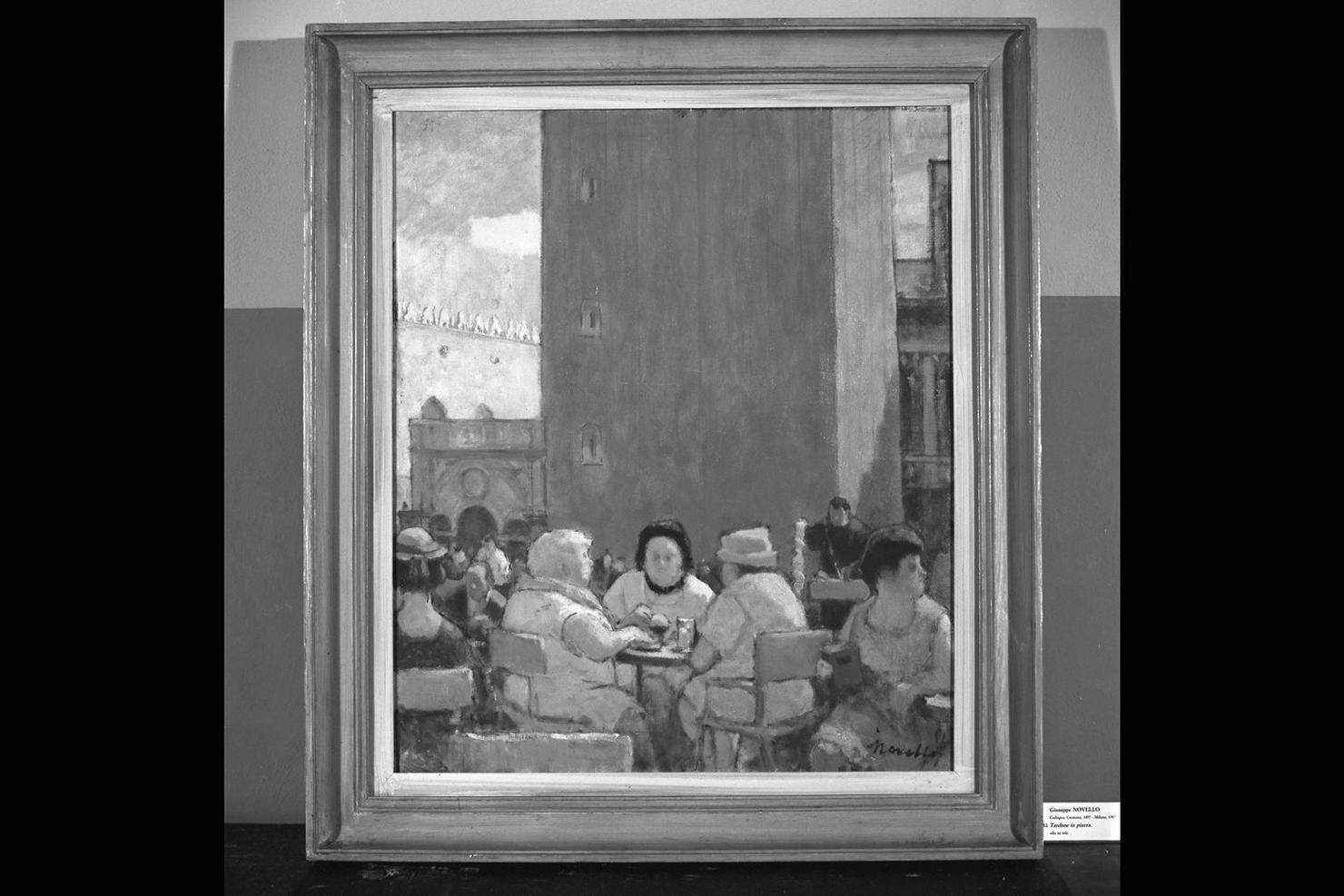 Tardone in piazza, figure femminili sedute (dipinto) di Novello Giuseppe (sec. XX)