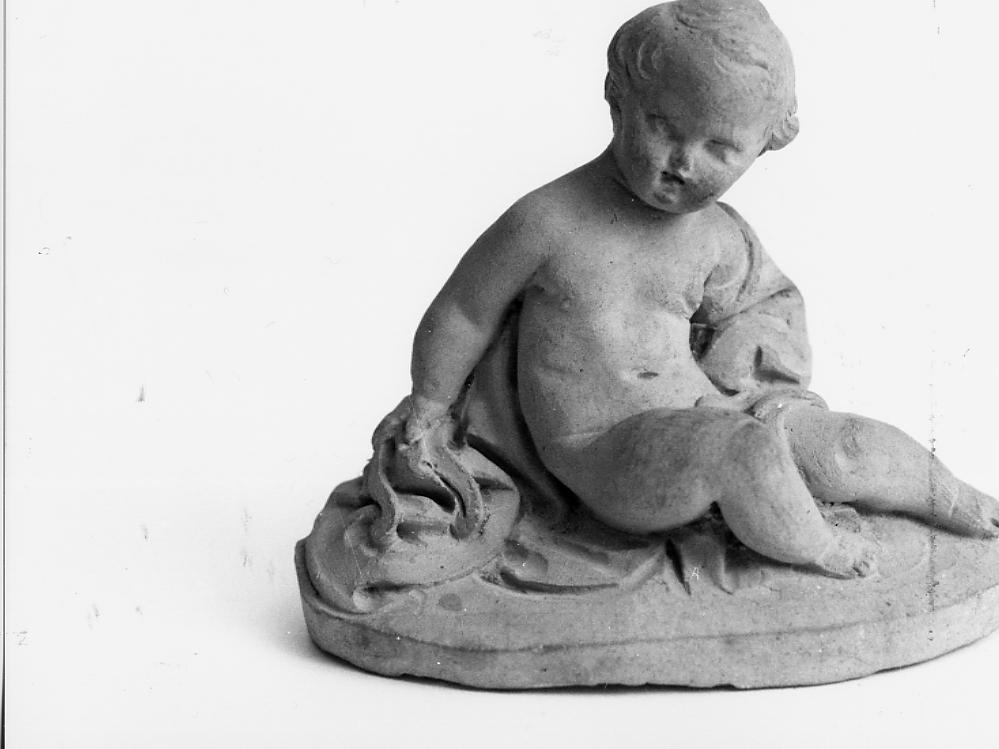 putto seduto (scultura) di Paci Emidio (sec. XIX)