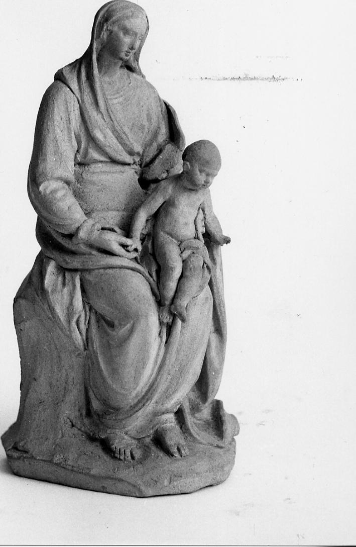 Madonna con Bambino in trono (statuetta) di Paci Emidio (sec. XIX)