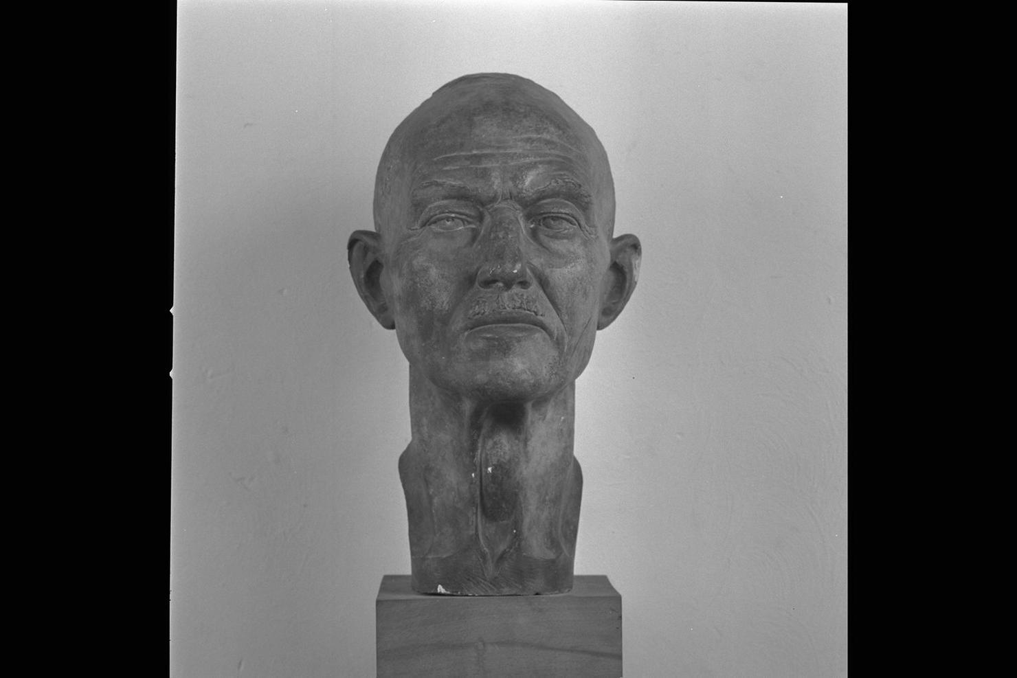 N.H. Fidenzio Gera, ritratto di Fidenzio Gera (scultura) di Gera Uno (sec. XX)