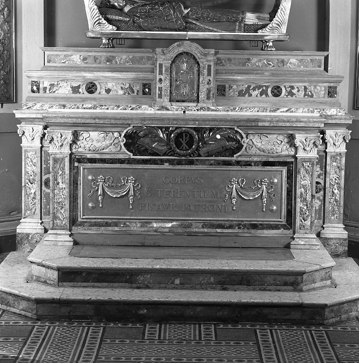 altare - a mensa - bottega marchigiana (sec. XX)