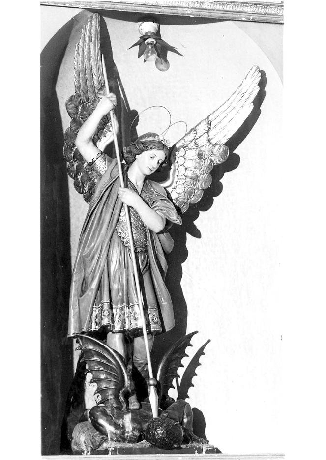 San Michele arcangelo combatte il drago (statua) - bottega marchigiana (sec. XIX)