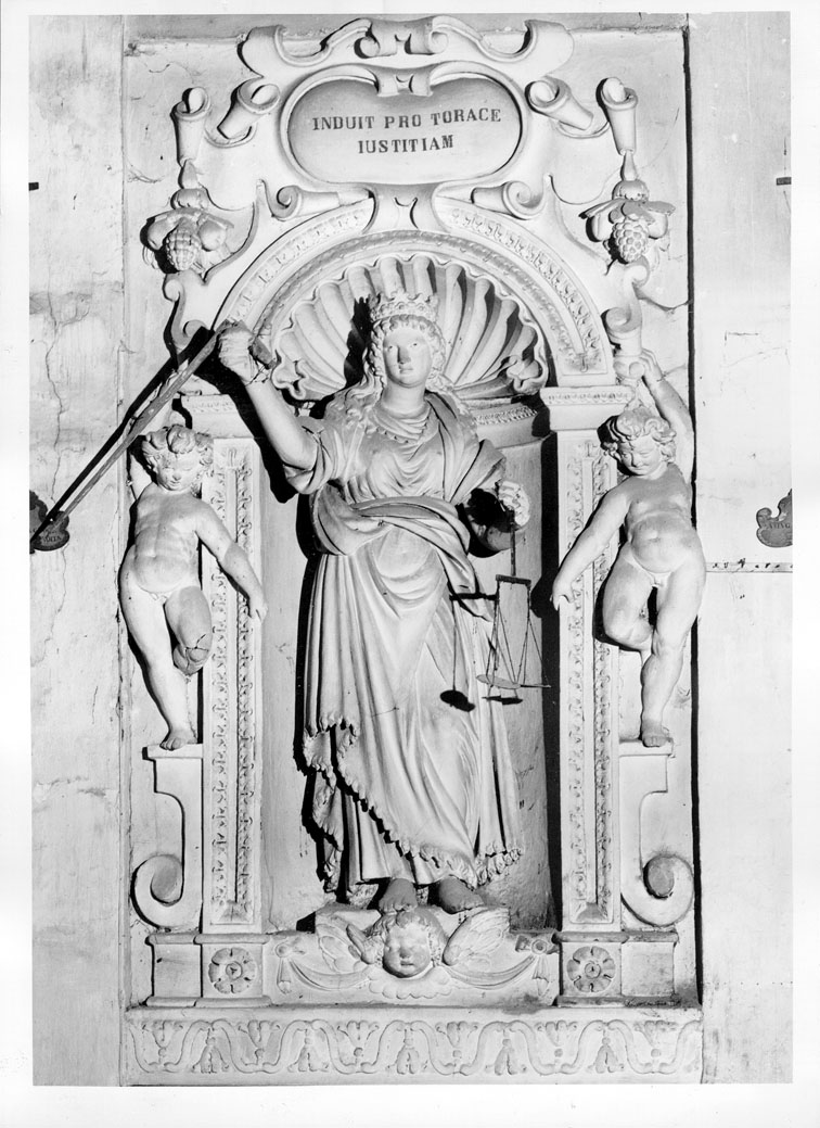 giustizia (statua) di Amantini Tommaso (attribuito) (metà sec. XVII)