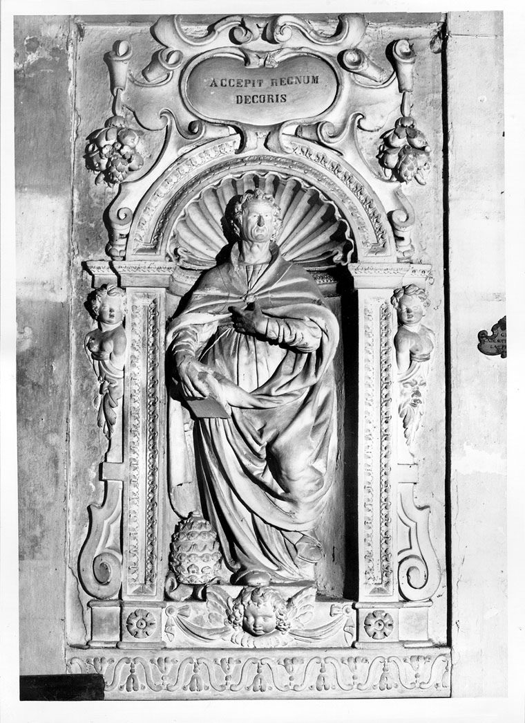 San Gregorio Magno (statua) di Amantini Tommaso (attribuito) (metà sec. XVII)