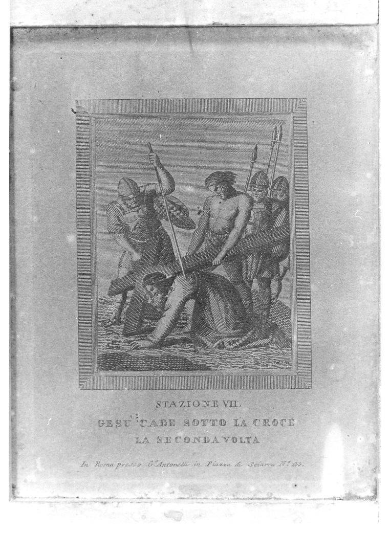 stazione VII/ Gesù cade sotto la croce la seconda volta, stazione VII: Gesù cade sotto la croce la seconda volta (stampa, elemento d'insieme) di Banzo Antonio (prima metà sec. XIX)