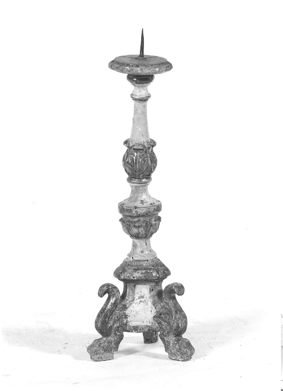 candeliere di consacrazione, serie - bottega marchigiana (sec. XVIII)