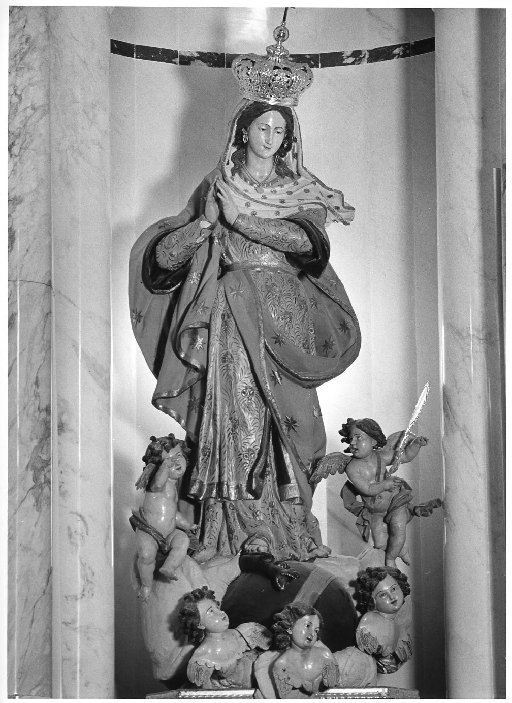 Madonna Immacolata (gruppo scultoreo, opera isolata) - bottega Italia meridionale (seconda metà sec. XVIII)