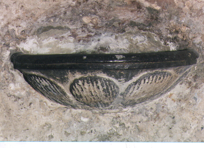 acquasantiera da parete - bottega molisana (sec. XIX)