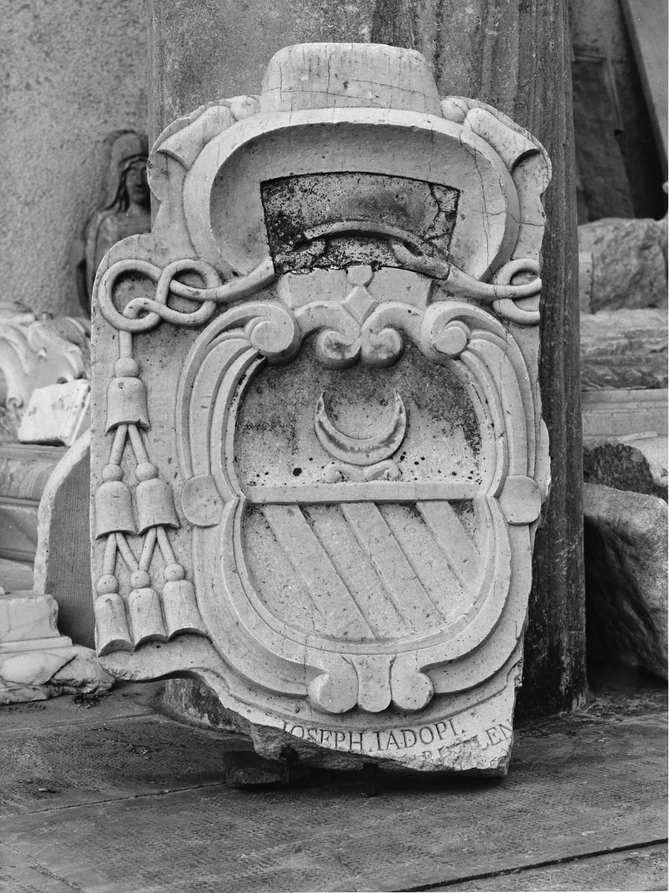 rilievo, frammento - bottega napoletana (secc. XVIII/ XIX)