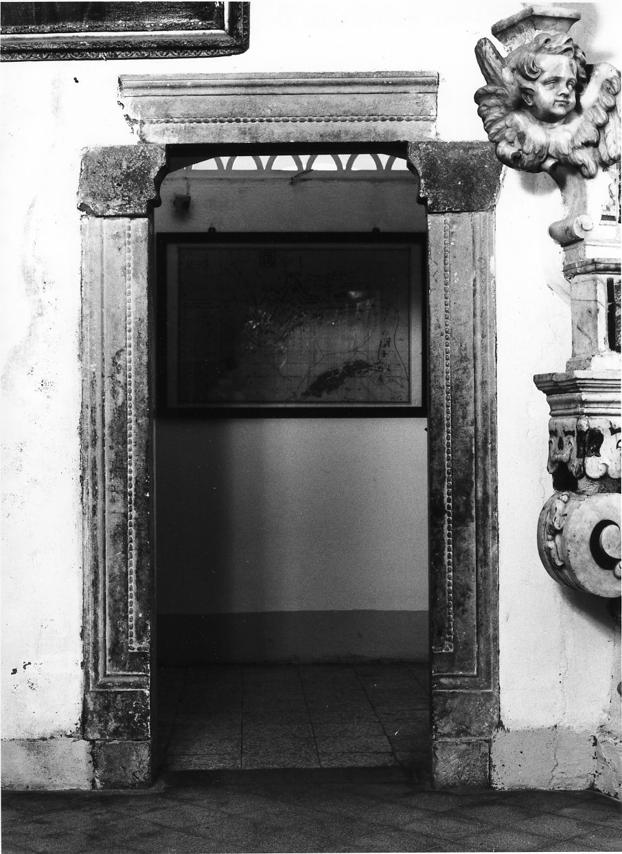 portale architravato, opera isolata - bottega Italia meridionale (sec. XVI)