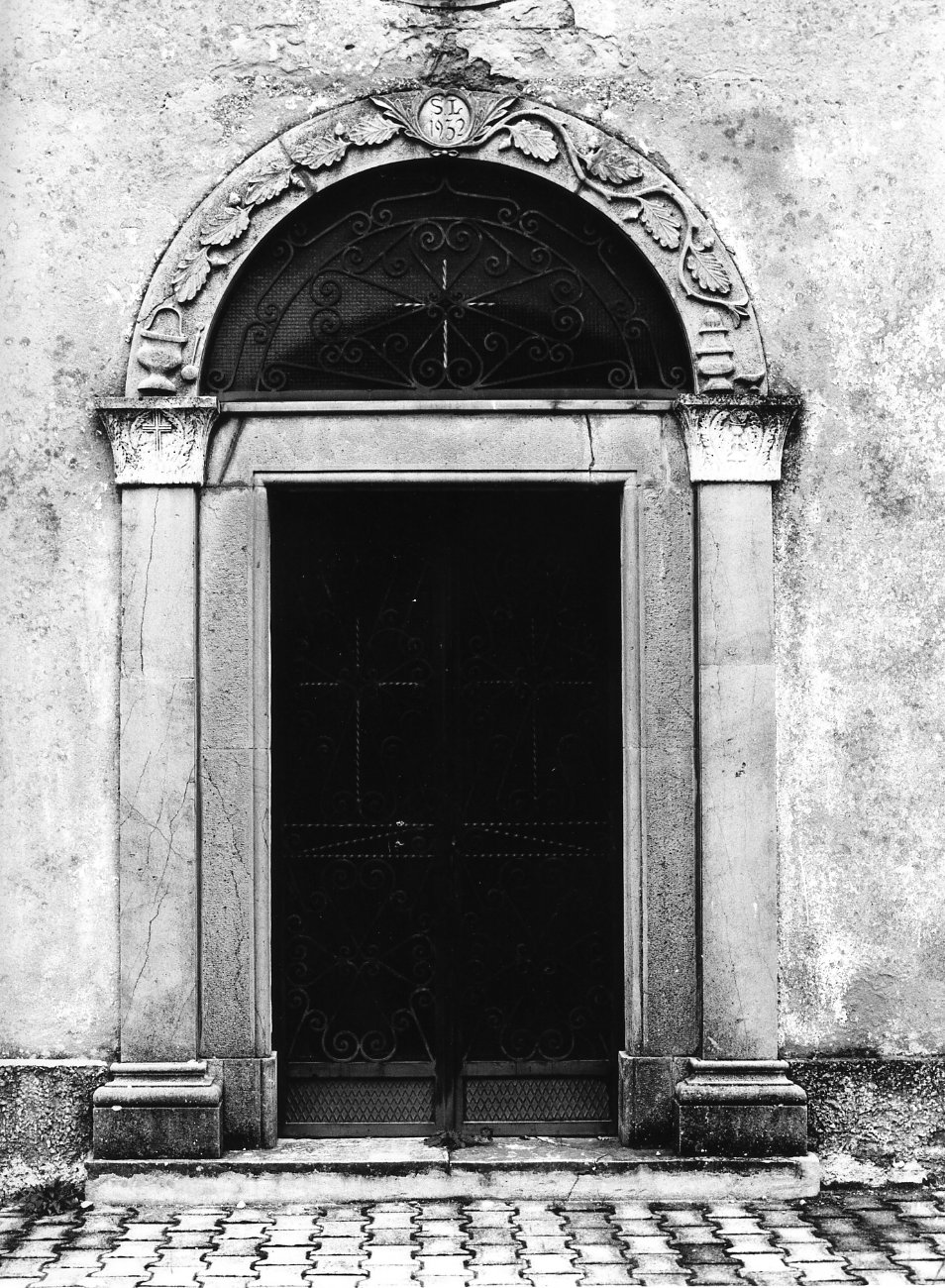portale, opera isolata - bottega molisana (sec. XX)