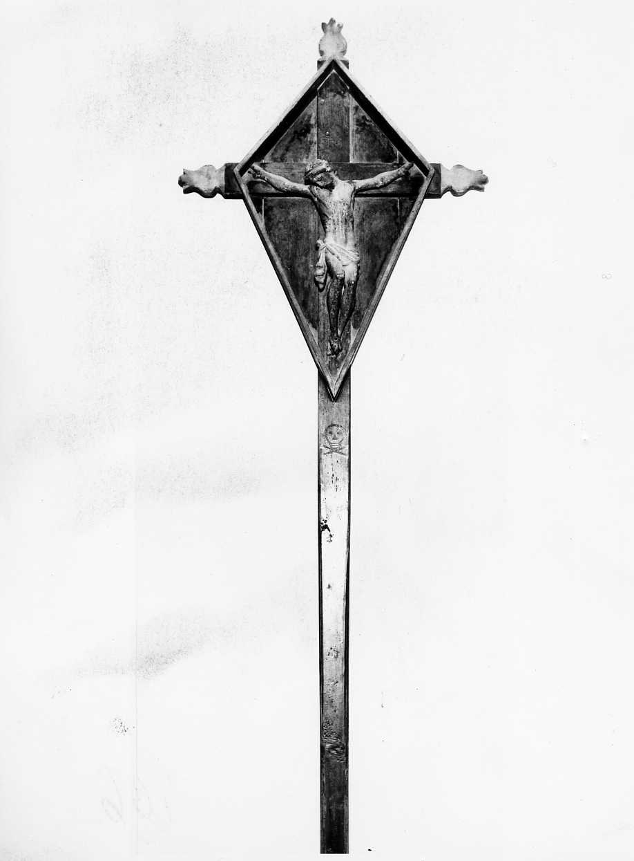 croce processionale - bottega molisana (fine/inizio secc. XIX/ XX)