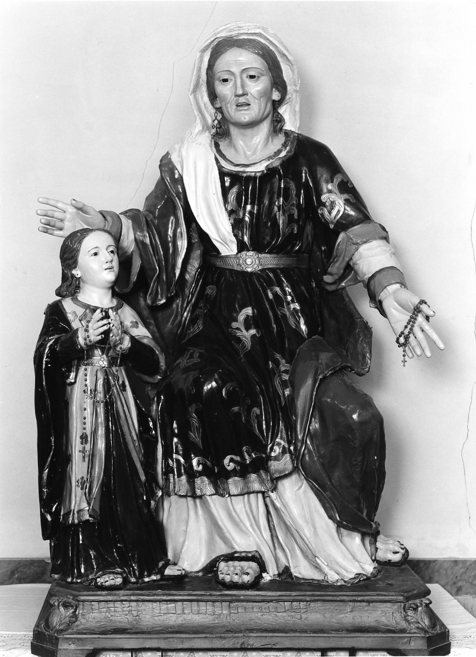 Maria Vergine bambina e Sant'Anna (gruppo scultoreo) - bottega pugliese (seconda metà sec. XIX)
