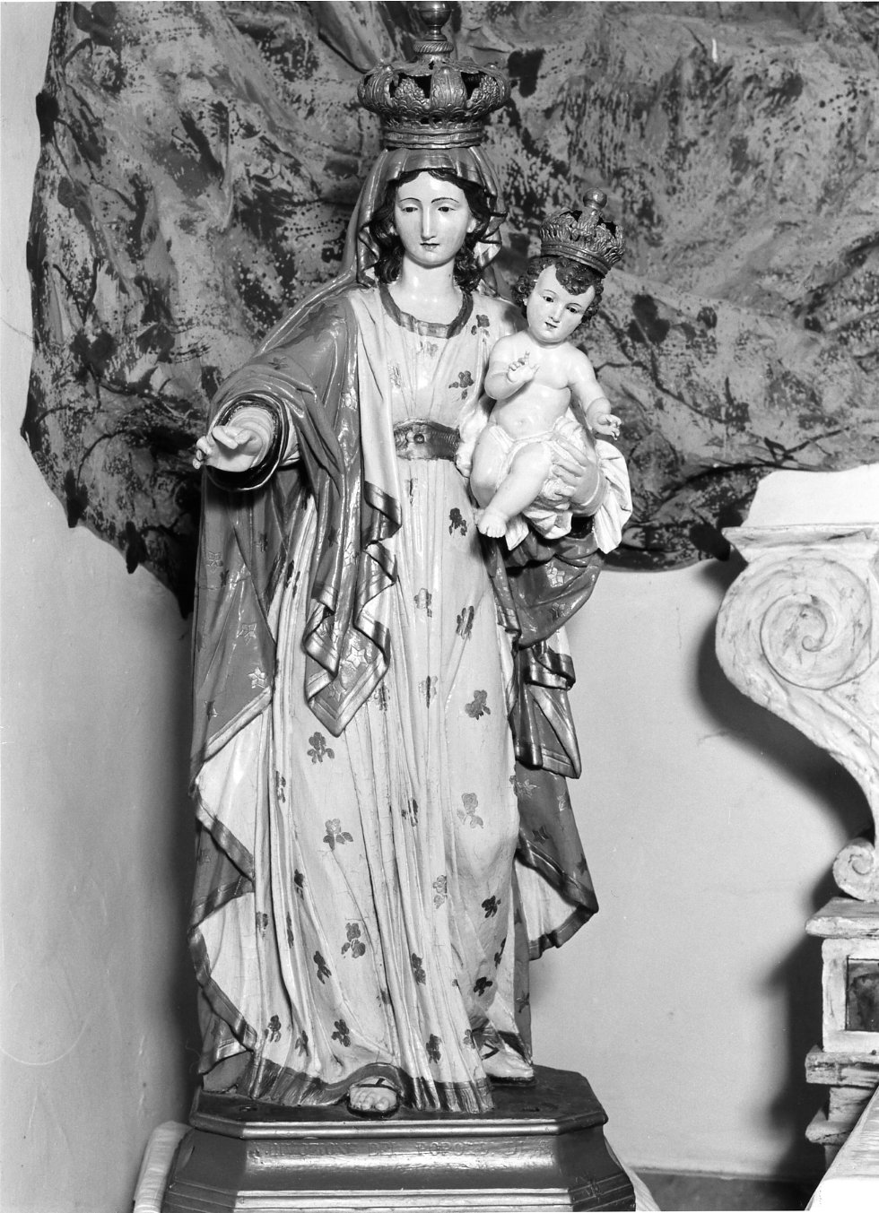 Madonna con Bambino (statua) - bottega molisana (seconda metà sec. XVIII)
