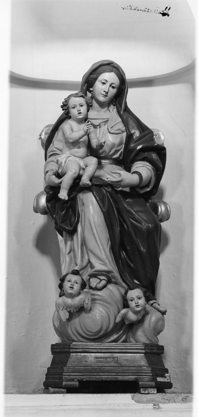 Madonna con Bambino (statua, opera isolata) - bottega napoletana (sec. XVIII)