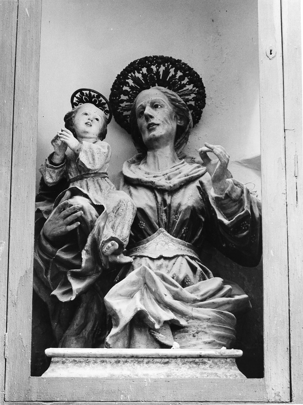 Maria Vergine bambina e Sant'Anna (gruppo scultoreo) - bottega molisana (sec. XIX)