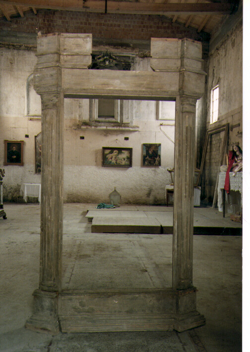 mostra architettonica d'altare, frammento - bottega molisana (prima metà sec. XIX)