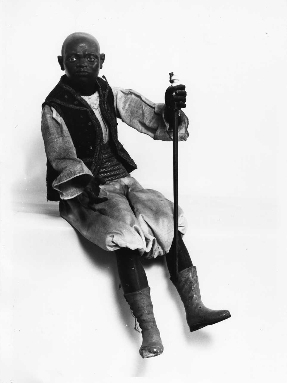 Moro, figura maschile seduta (statua da presepio, opera isolata) - bottega napoletana (fine/inizio secc. XVIII/ XIX)