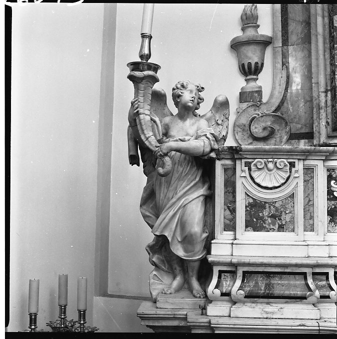 candelabro - a statua - bottega napoletana (secc. XVIII/ XIX)