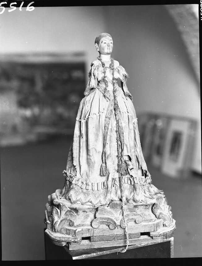 figura femminile (statuetta devozionale, opera isolata) - bottega Italia meridionale (sec. XIX)