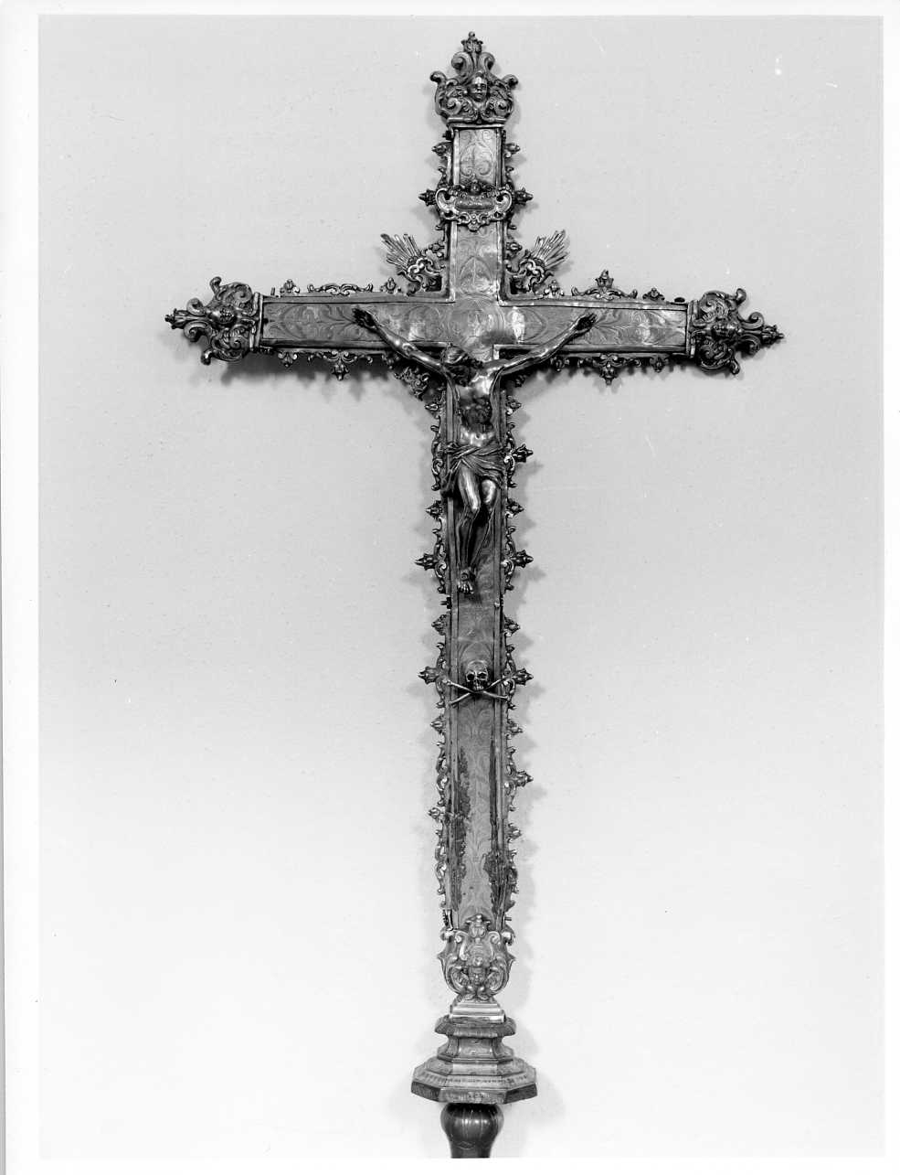 croce processionale, opera isolata di Monogrammista FA (sec. XVIII)